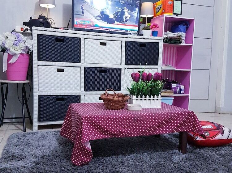 ペンション Panda Homestay