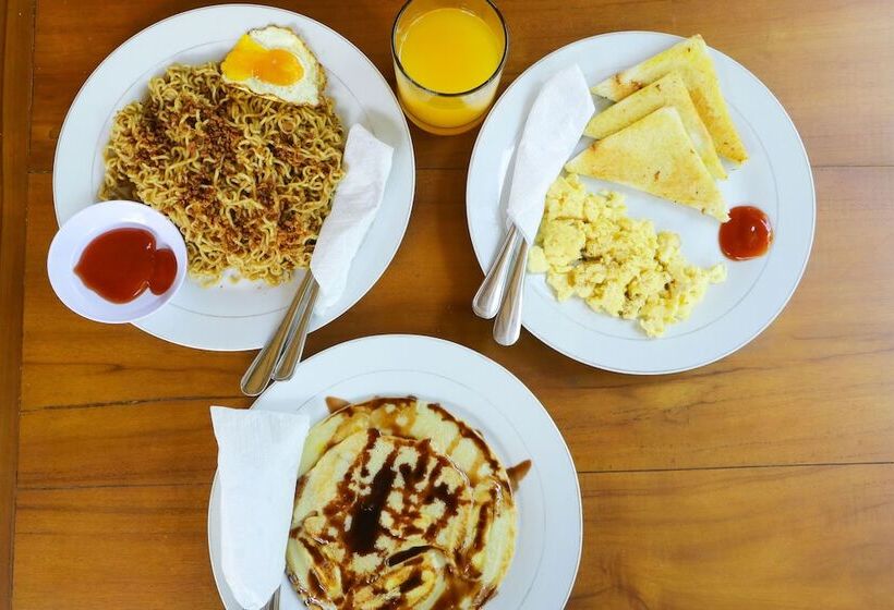 פנסיון Ratu Cottage