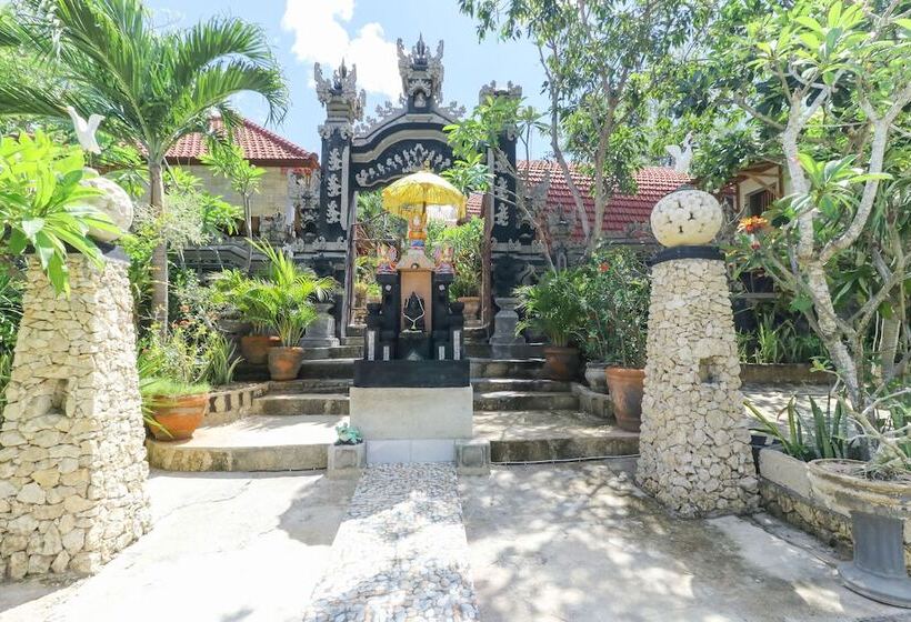 פנסיון Ratu Cottage