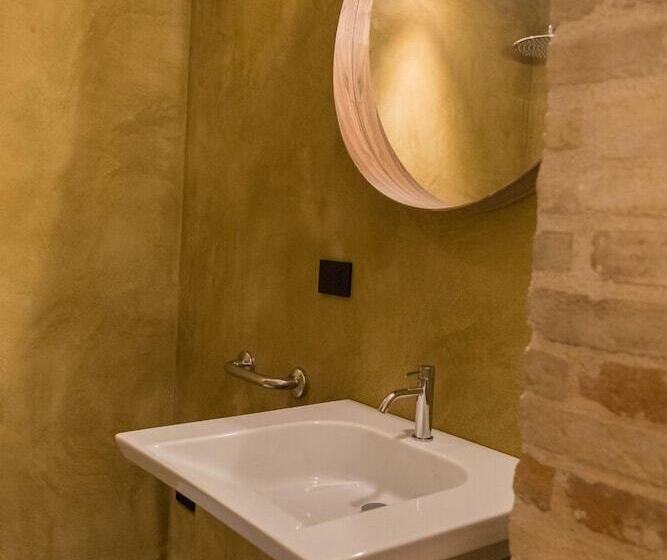 بنسيون Villa De Castelletta