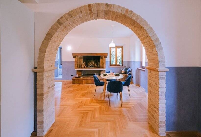 بنسيون Villa De Castelletta