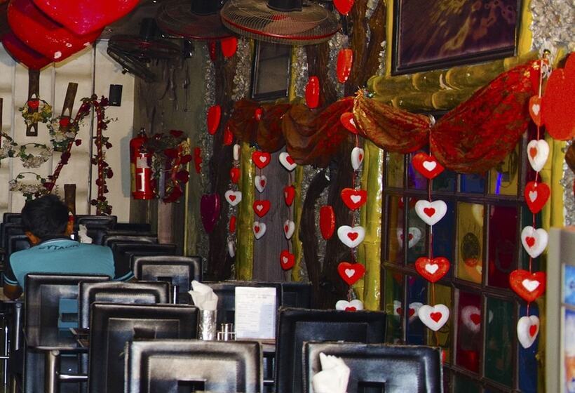 Rajnandini Hotel And Banquet