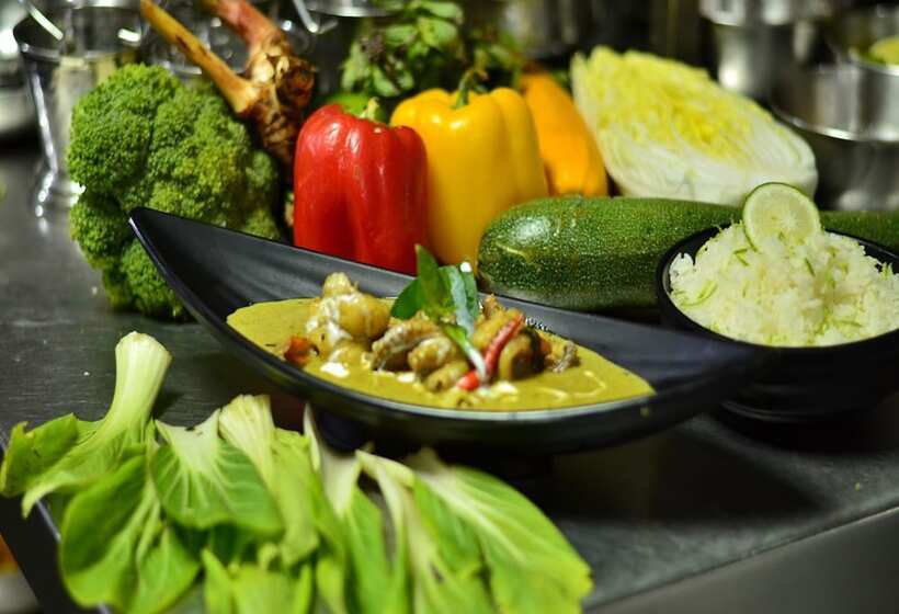 Rajnandini Hotel And Banquet