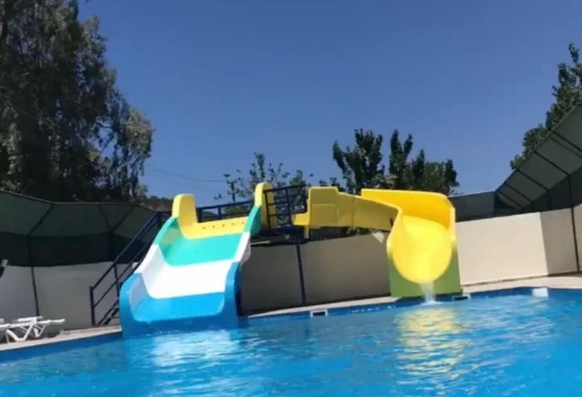 אתר נופש Club Si̇deri̇s