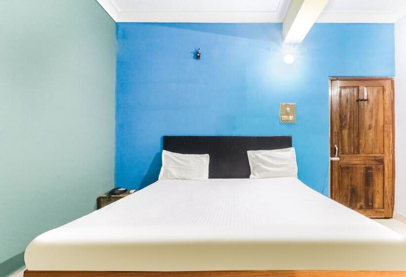 Spot On 49159 Hotel Digantika