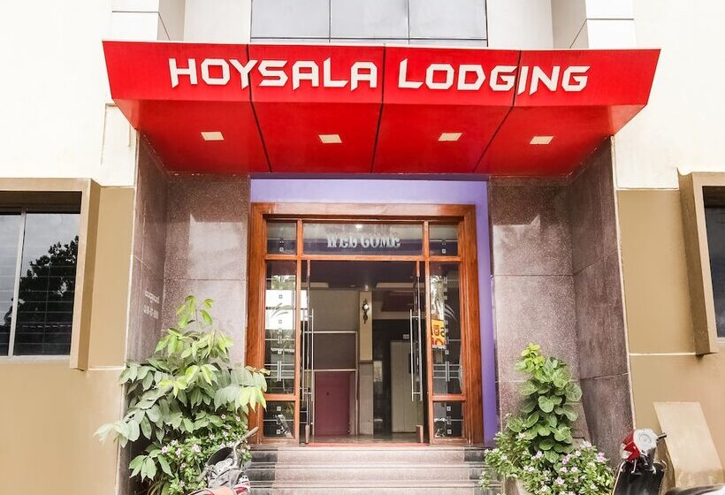 Spot On 49517 Hotel Hoysala Deluxe Lodging & Restaurant