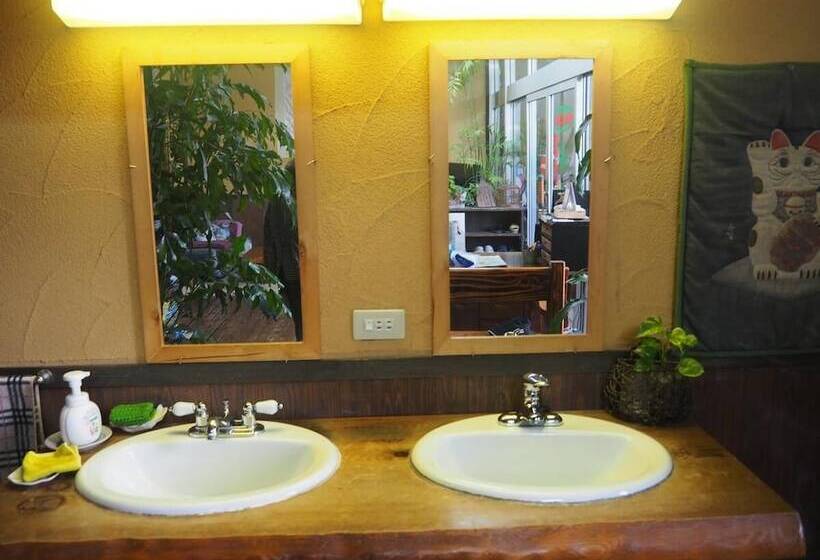 Sudomari Minshuku Friend   Hostel