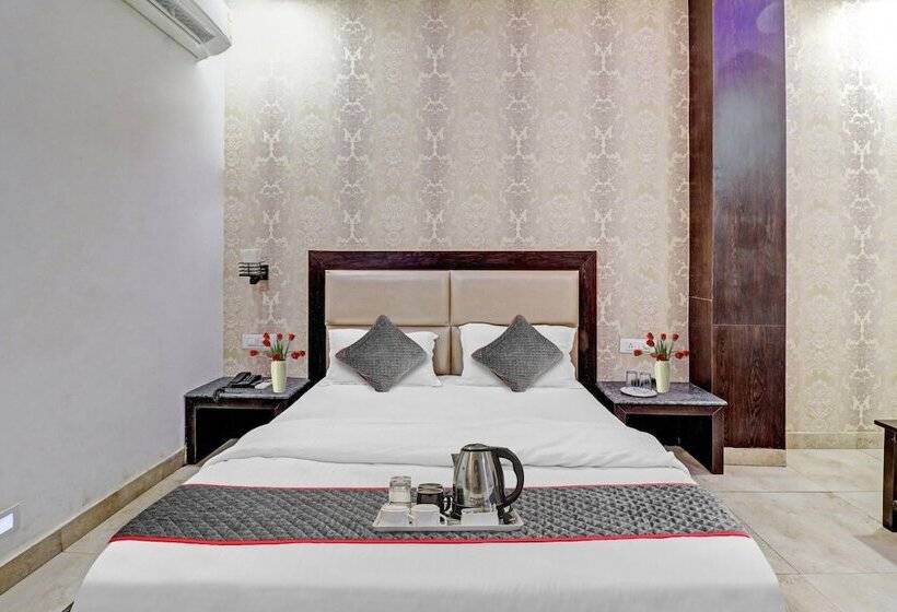 Townhouse 1012 Hotel Dell Inn