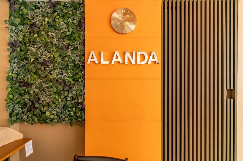 Alanda Hotel & Apartment