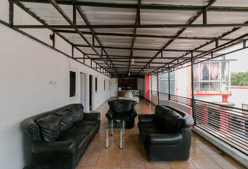 旅馆 Amazon Homestay By Oyo Rooms