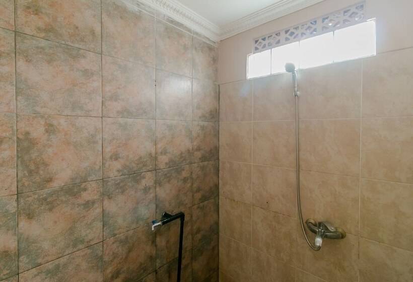 旅馆 Amazon Homestay By Oyo Rooms