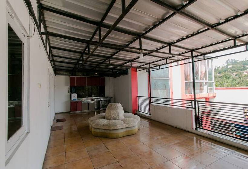 旅馆 Amazon Homestay By Oyo Rooms