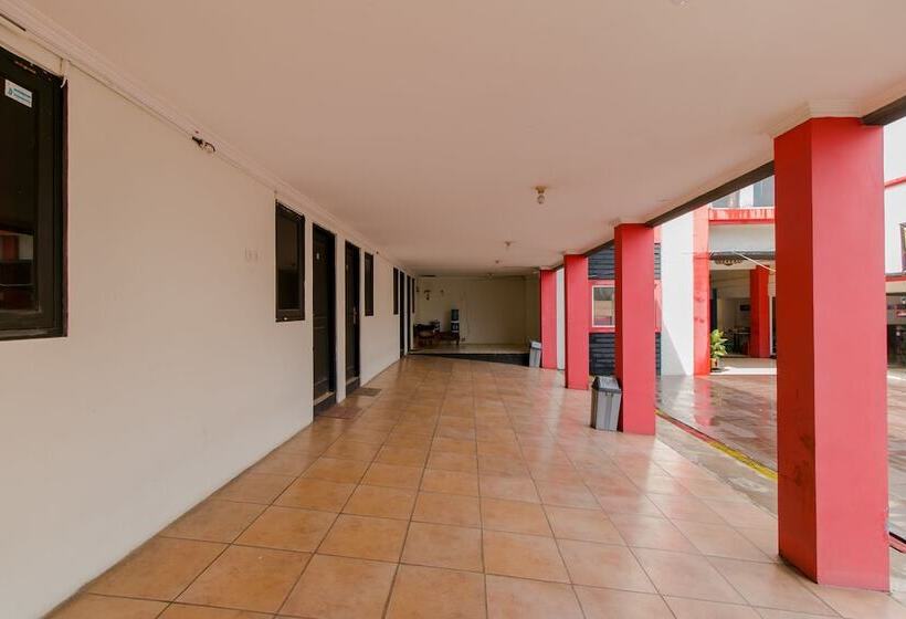 旅馆 Amazon Homestay By Oyo Rooms