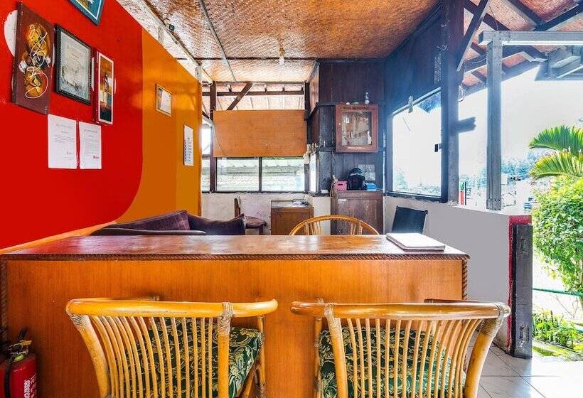 호스텔 Pondok Gembyang Ciwidey By Oyo Rooms