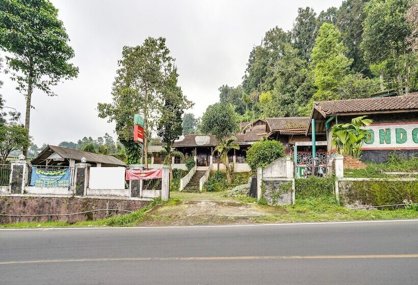 호스텔 Pondok Gembyang Ciwidey By Oyo Rooms