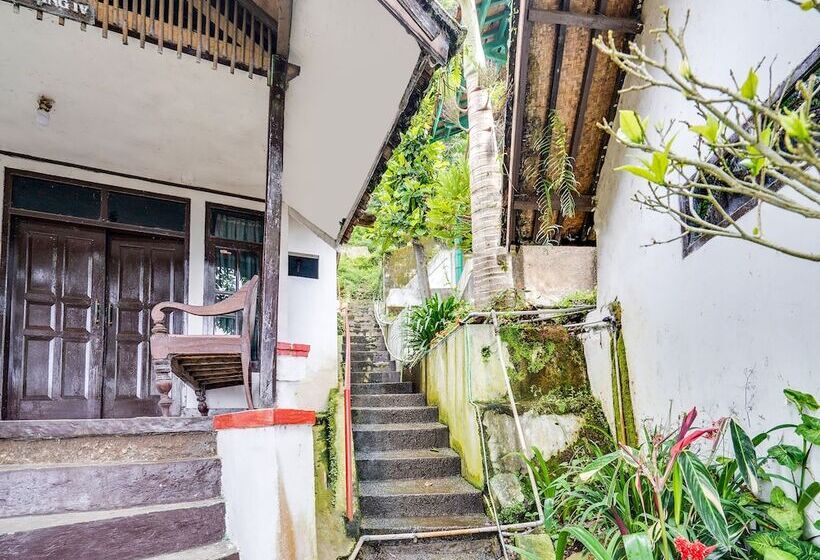 호스텔 Pondok Gembyang Ciwidey By Oyo Rooms