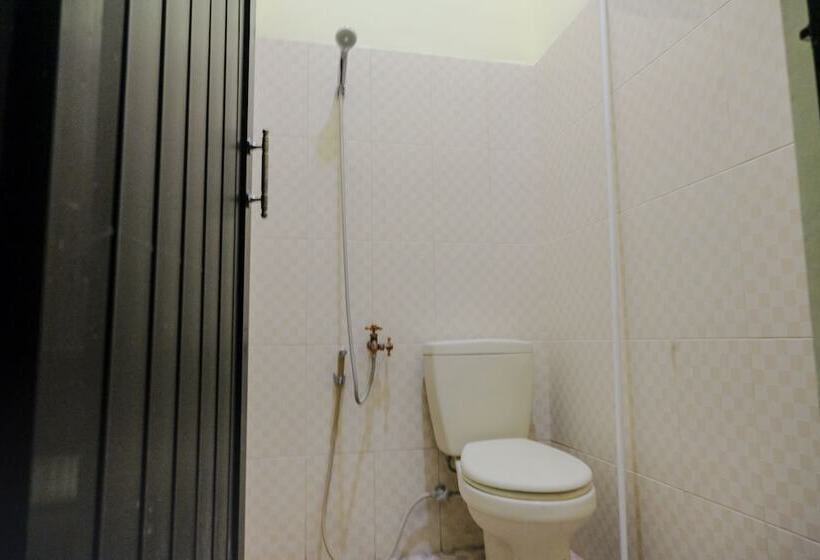 فندق صغير Spot On 2431 Tf Homestay