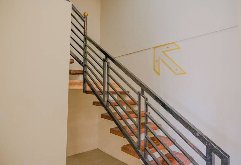 فندق صغير Spot On 2431 Tf Homestay