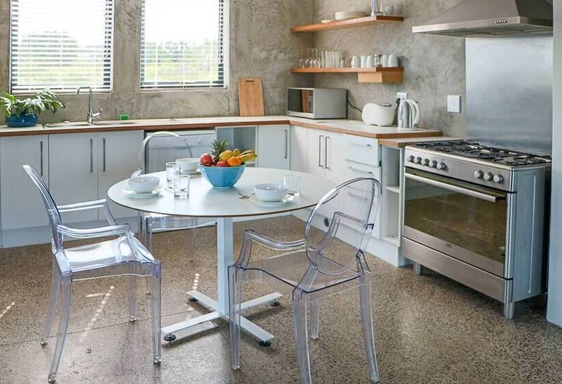 Apartments On The Eighteenth