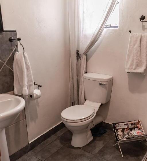 Bastille De Blignaut B&b