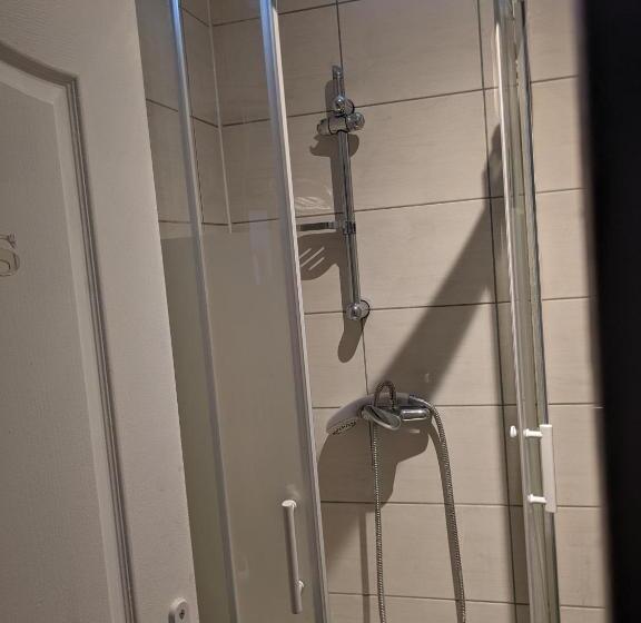 민박 à 7 Minutes De L Aéroport Cdg 1