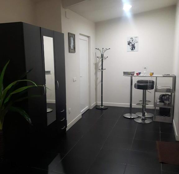 민박 à 7 Minutes De L Aéroport Cdg 1