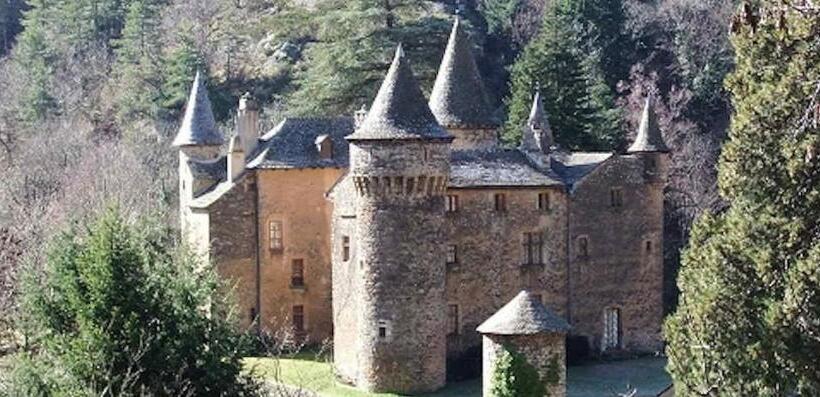 ベッドアンドブレックファースト Chambres Et Table D Hôtes La Combette