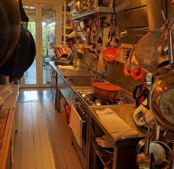 צימר Hôte Antique