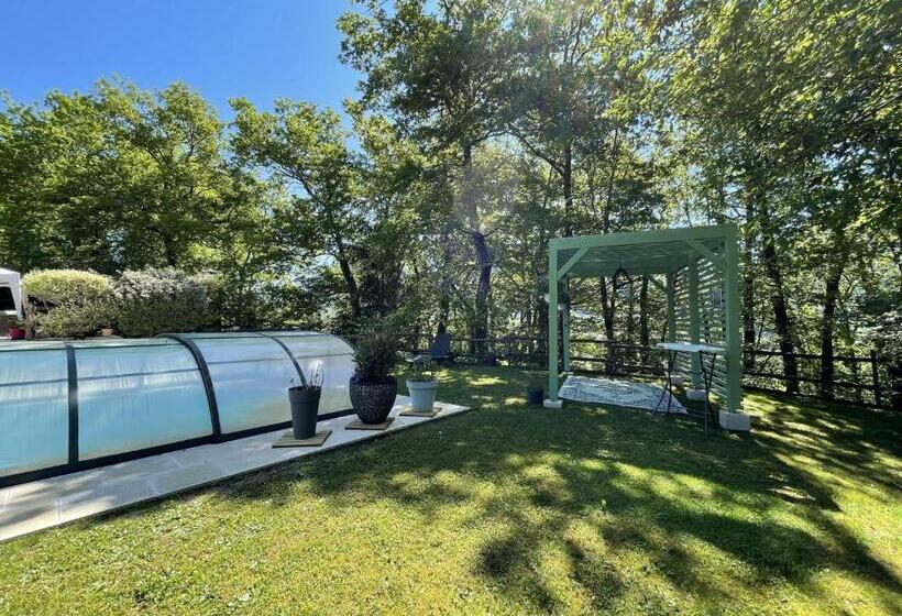 צימר Le Chalet Des Pesettes