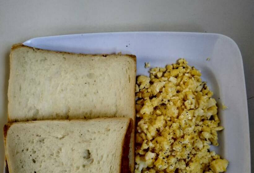 مبيت وإفطار Omah Nusa Villa Redpartner