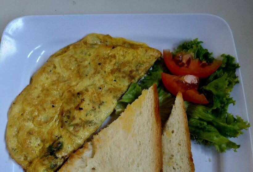 مبيت وإفطار Omah Nusa Villa Redpartner