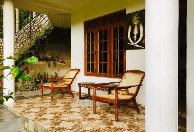 簡易ホテル Toropi Homestay