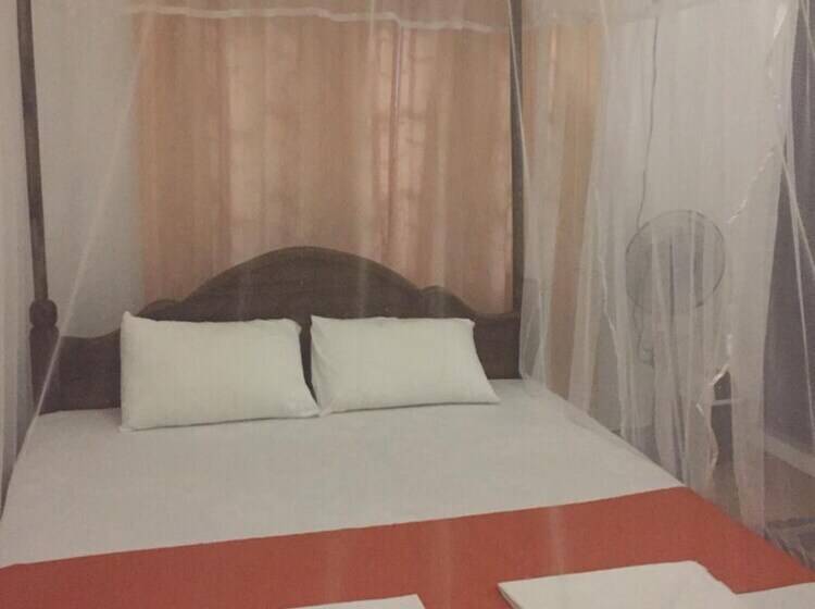 簡易ホテル Toropi Homestay