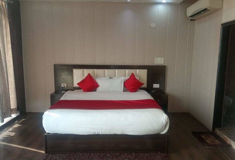 בית מלון כפרי Anandam Resort