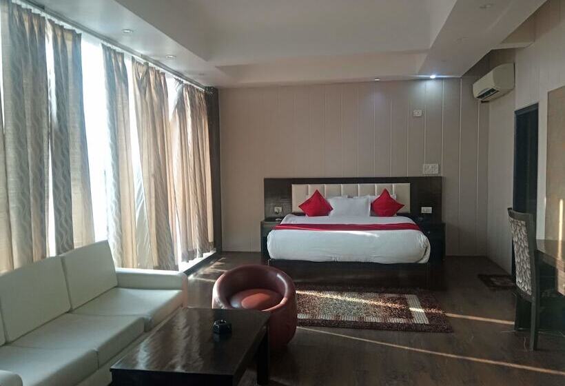 בית מלון כפרי Anandam Resort