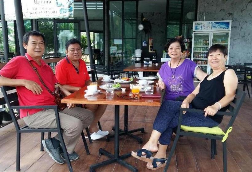 호텔 Banana Resort Sadao