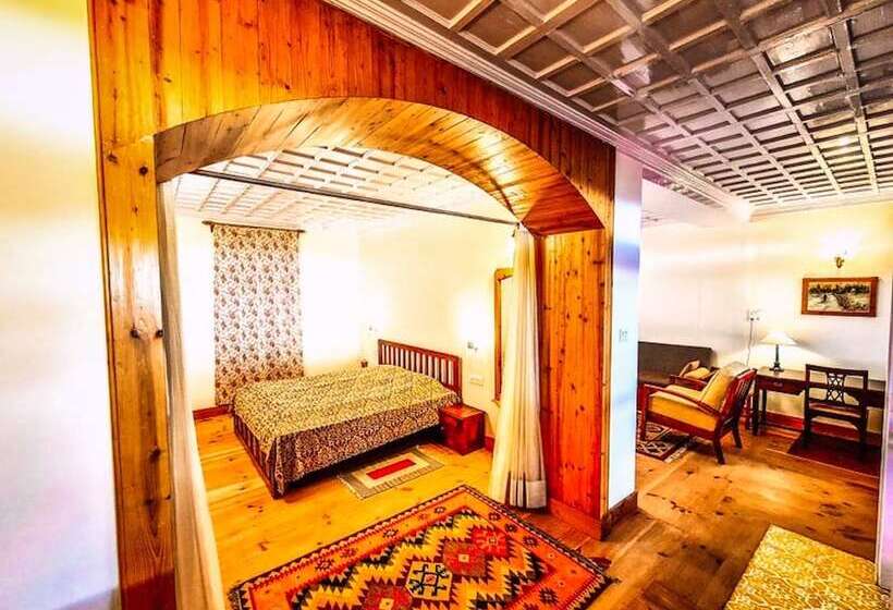 호텔 Banjara Orchard Retreat Thanedar