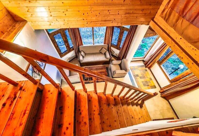 호텔 Banjara Orchard Retreat Thanedar