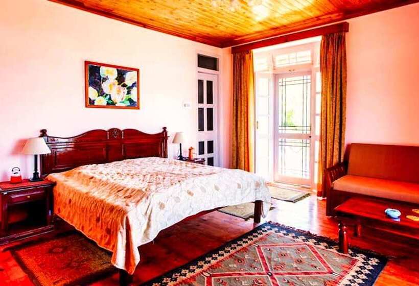 호텔 Banjara Orchard Retreat Thanedar