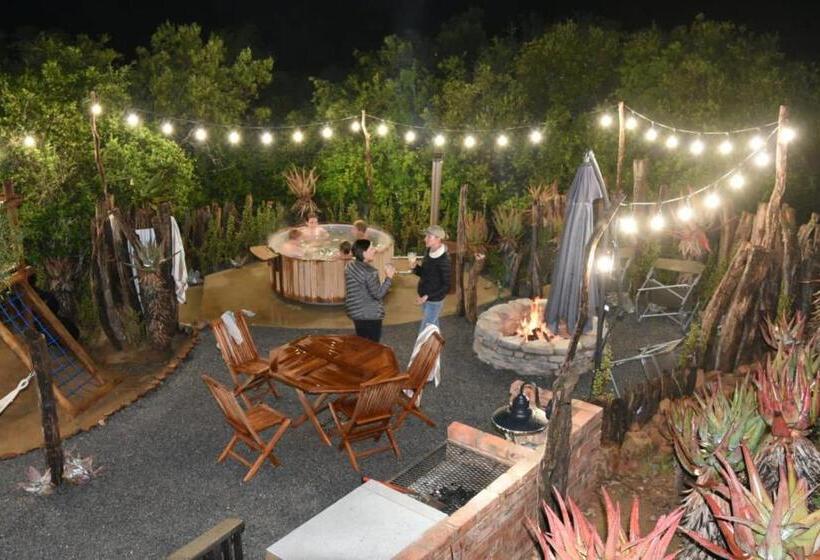 ホテル Burlington Bush Cottages By The Oyster Collection