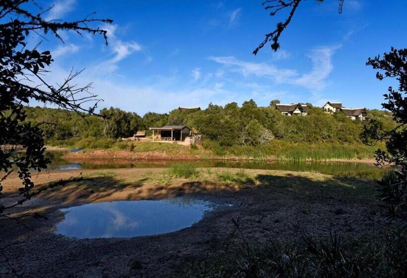 ホテル Burlington Bush Cottages By The Oyster Collection