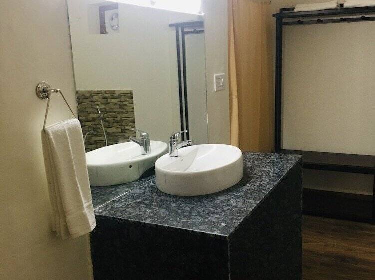 בית מלון כפרי Chandraprabha Resort   Jawai