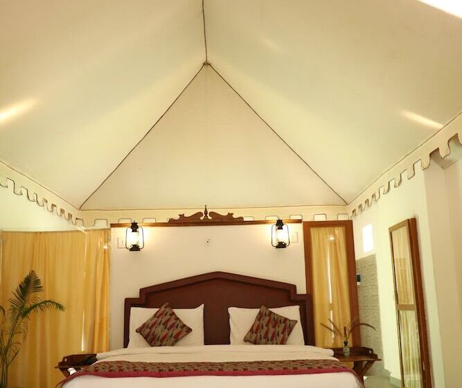 בית מלון כפרי Chandraprabha Resort   Jawai