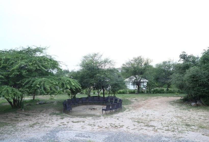 בית מלון כפרי Chandraprabha Resort   Jawai