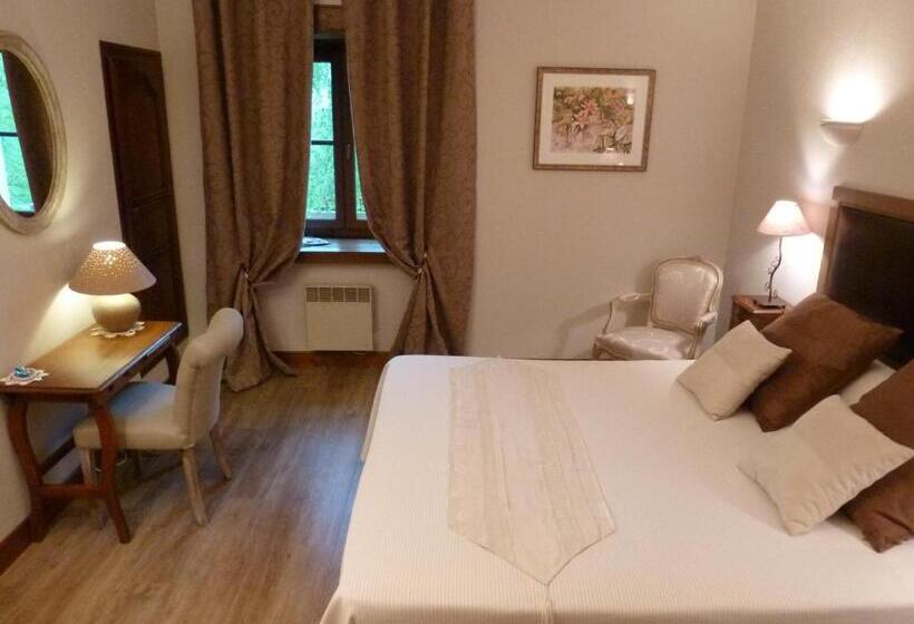 בית מלון כפרי Chateau De Ribourdin