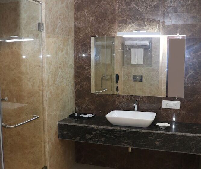 Отель Comfort Inn Lakhimpur