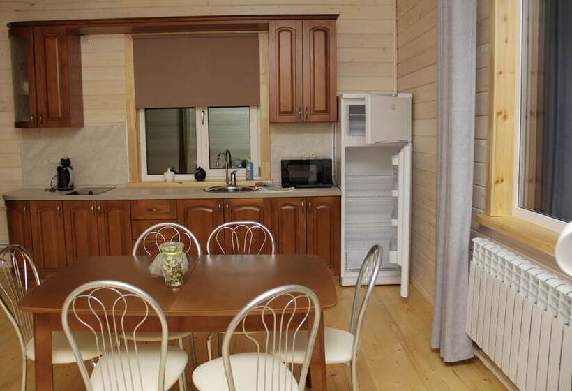 هتل Forest Estate Lesnye Polyany