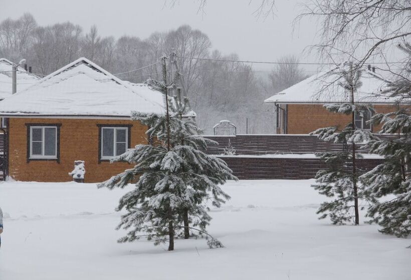 هتل Forest Estate Lesnye Polyany