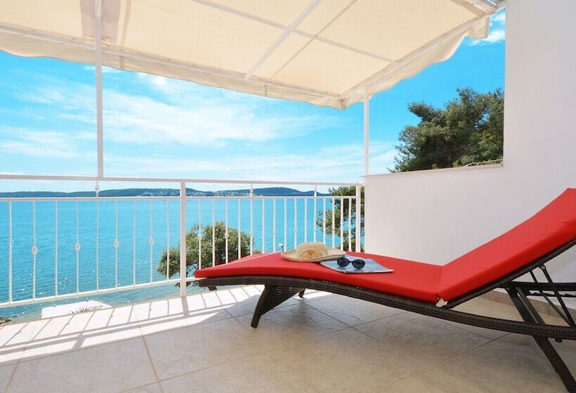 فندق Gem Of The Sea Alenka