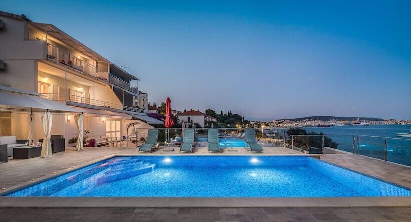 فندق Gem Of The Sea Alenka